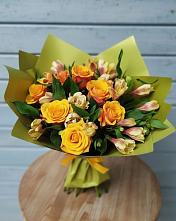 Букет цветов из:  Альстромерии и Розы в Углегорске