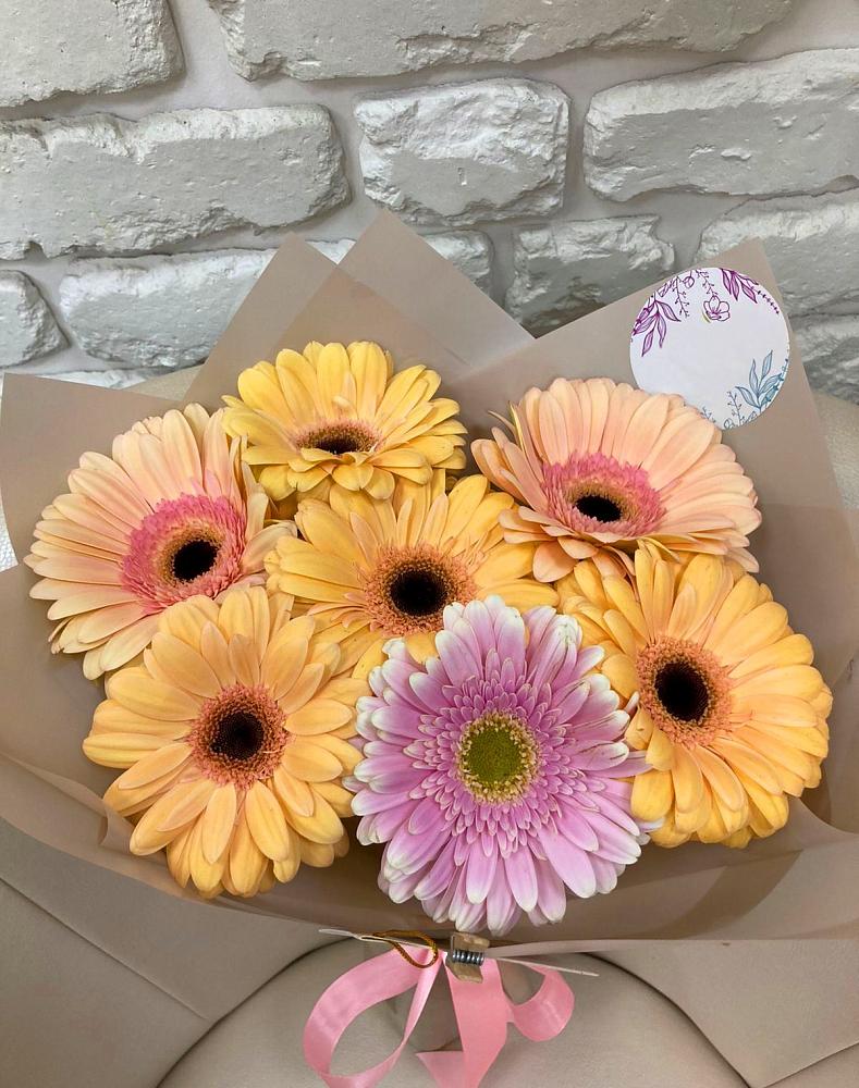 Букет цветов из: Герберы в Углегорске