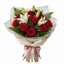 Букет цветов из:  Лилии и Розы в Углегорске