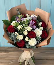 Букет цветов из:  Розы и Альстромерии в Углегорске