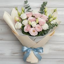 Букет цветов из:  Лизиантусы в Углегорске