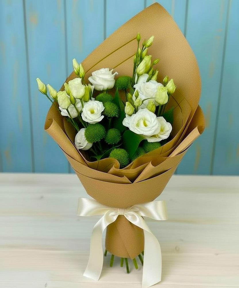 Букет цветов из: Хризантемы и Лизиантусы в Углегорске