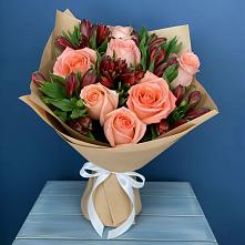 Букет цветов из:  Розы и Альстромерии #REPLACE_PRED# Углегорске
