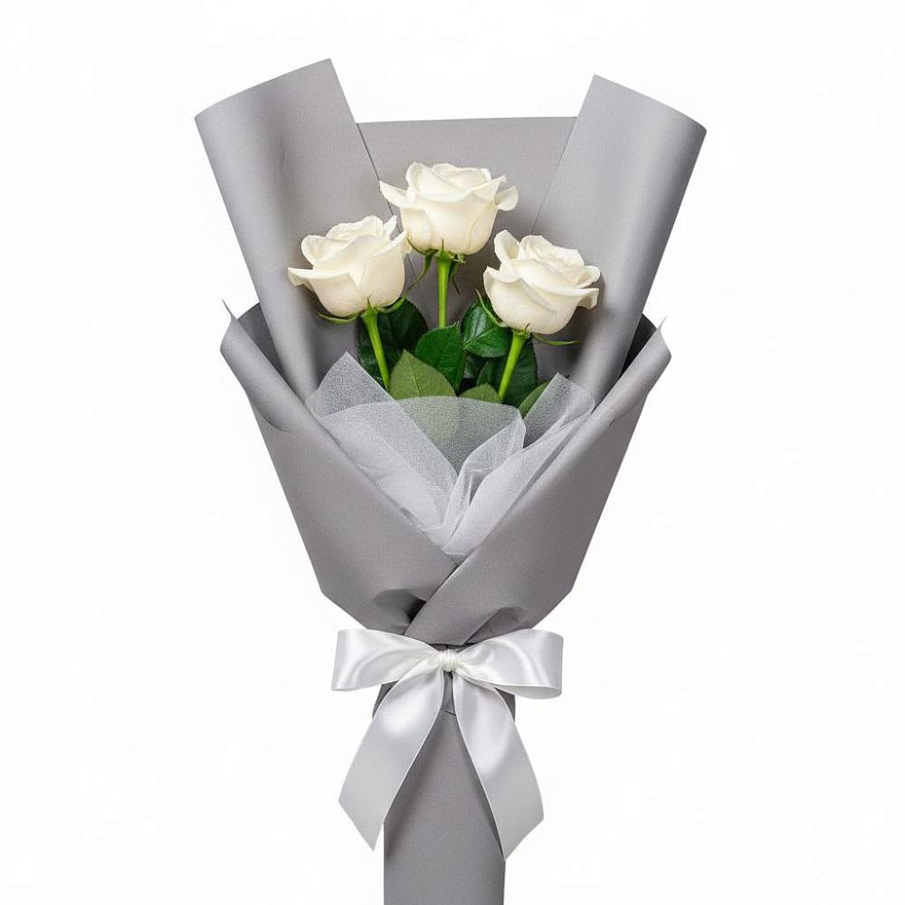 Букет 3 белые розы в Углегорске