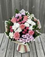 Букет цветов из:  Альстромерии, Гвоздики, Розы и Хризантемы #REPLACE_PRED# Углегорске