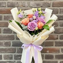 Букет цветов из:  Лизиантусы и Розы #REPLACE_PRED# Углегорске