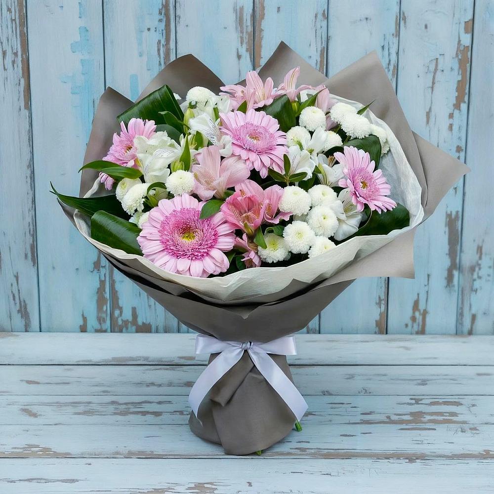 Букет цветов из: Герберы, Альстромерии и Хризантемы в Углегорске