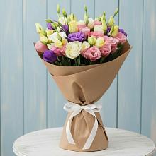 Букет цветов из:  Лизиантусы в Углегорске