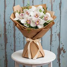 Букет цветов из:  Орхидеи и Розы в Углегорске