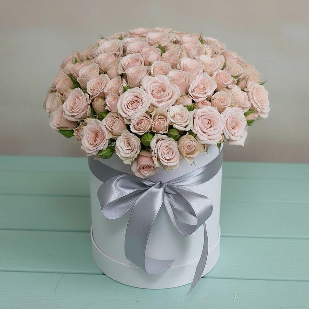 Цветочная композиция из Розы в шляпной коробке в Углегорске